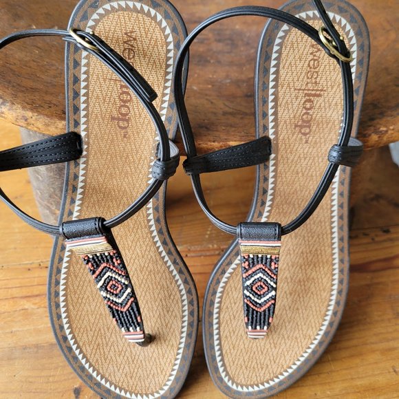 Boho Southwestern Style Flat Sandals - Picture 3 of 8